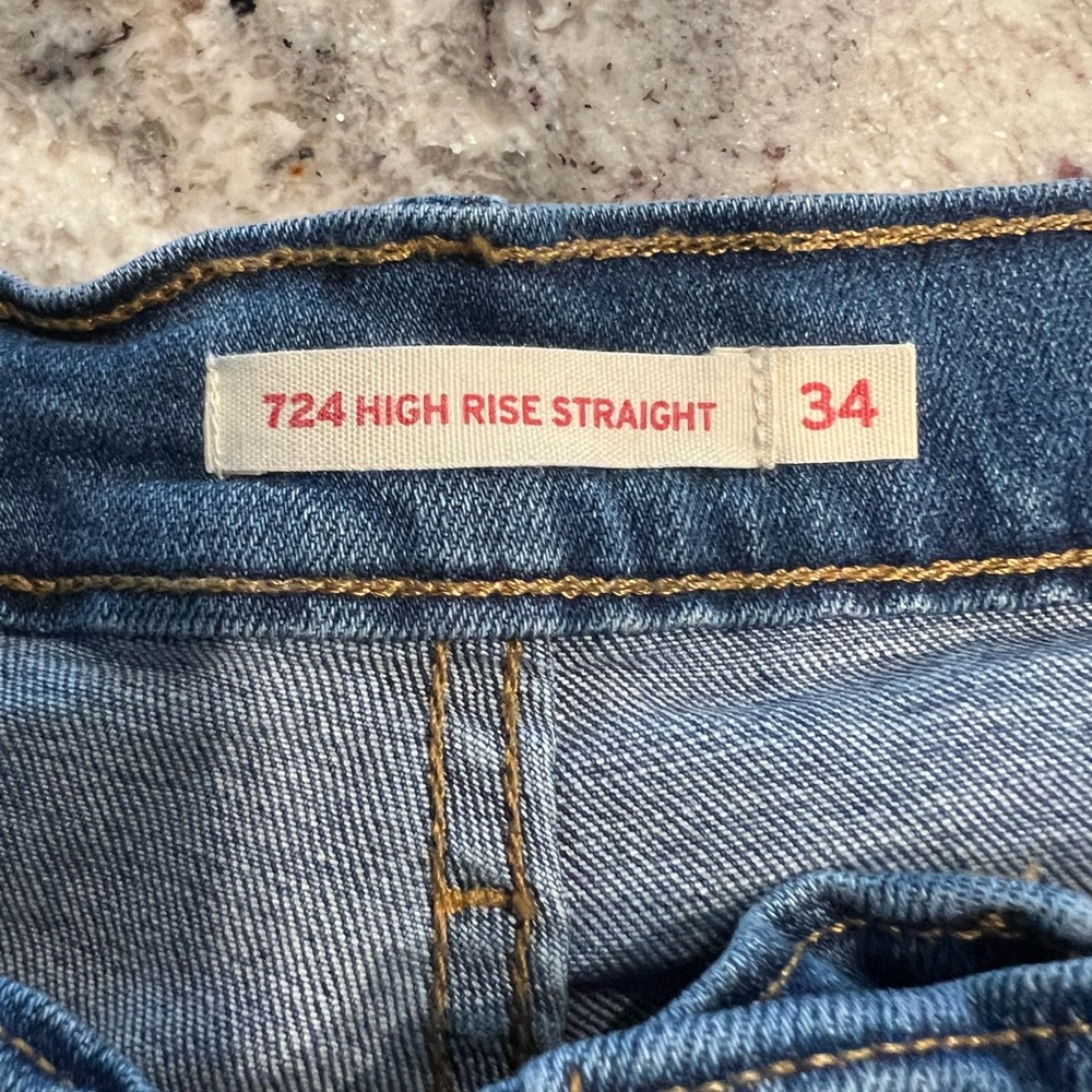 Levi’s - Picture 4 of 6